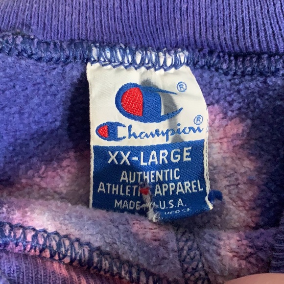 ❌SOLD❌ Vintage Champion Sweatshirt - Picture 5 of 5